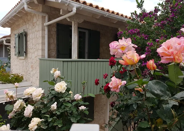 Apartment Wild Sea Agios Nikitas